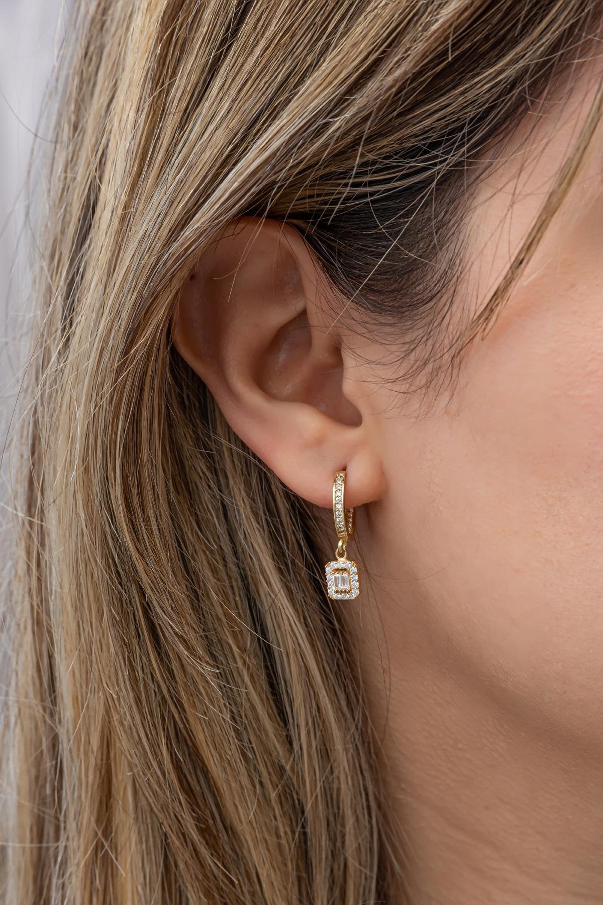 Aurelia Golden Earrings