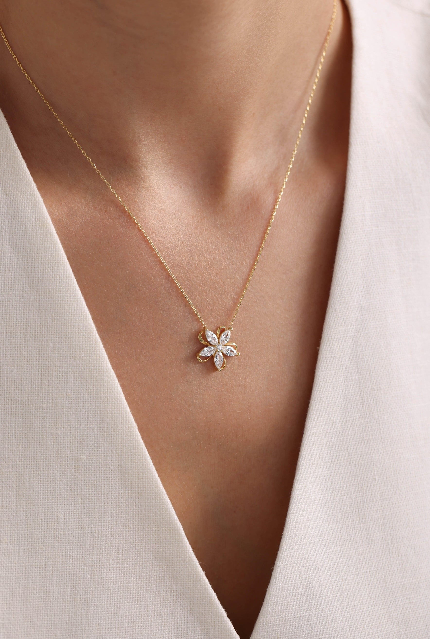 Gold Rosette Necklace